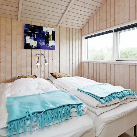 Tatil Evi Three-bedroom Holiday In Orsted 7