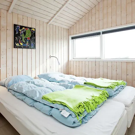Three-bedroom Holiday In Orsted 7 *