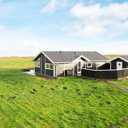 Three-bedroom Holiday In Orsted 7